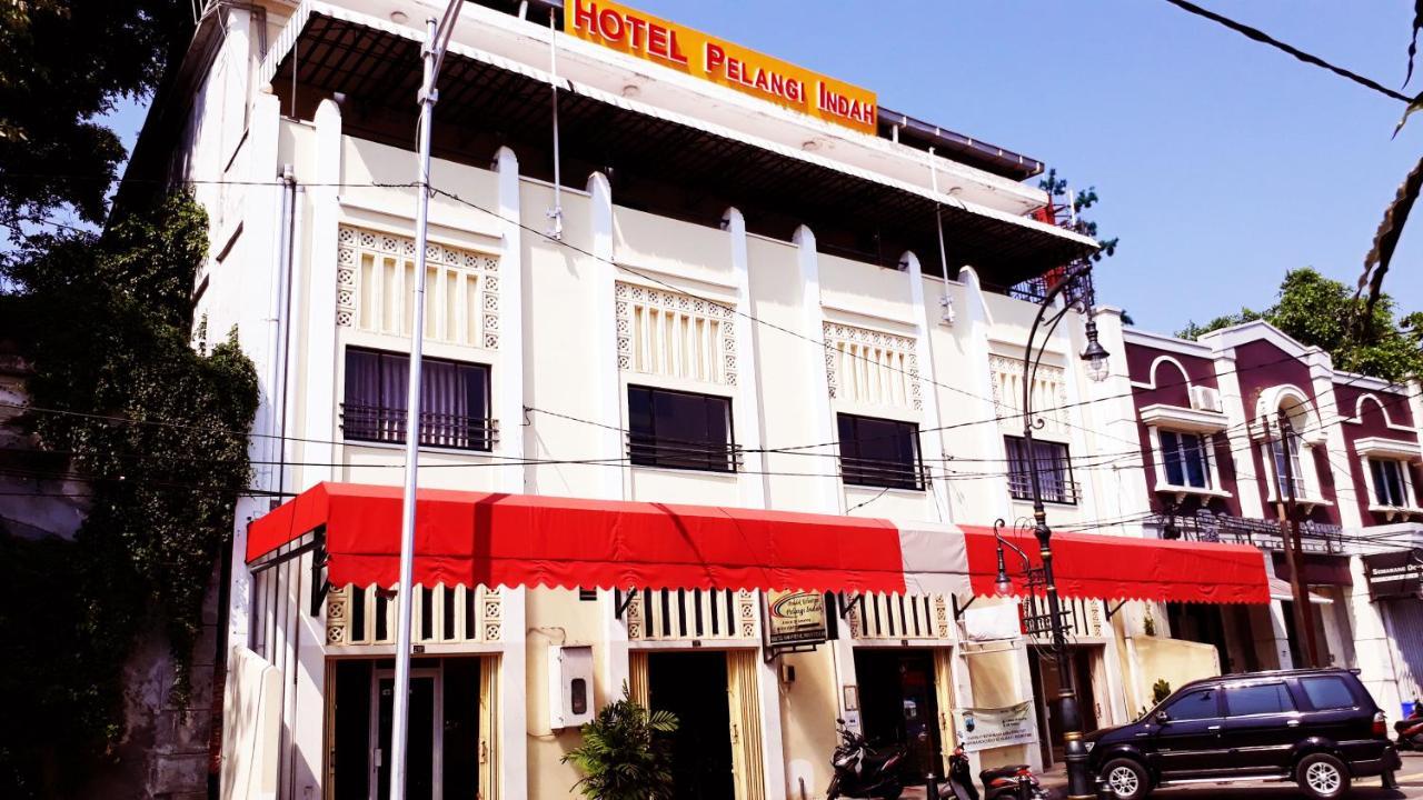 Hotel Pelangi Indah Семаранг Экстерьер фото